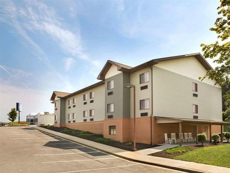 Travelodge By Wyndham Brunswick Near Fredrick Extérieur photo