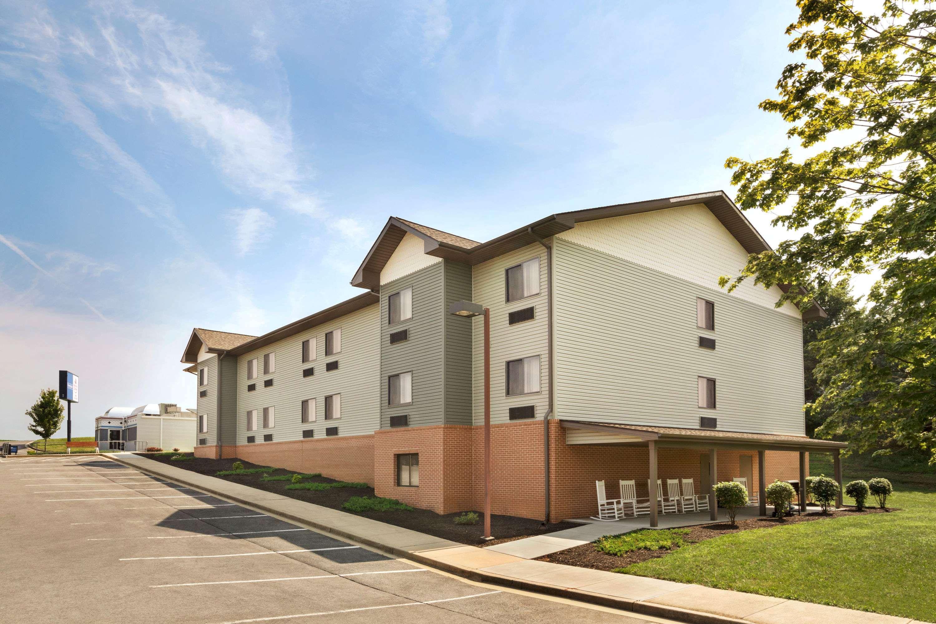 Travelodge By Wyndham Brunswick Near Fredrick Extérieur photo