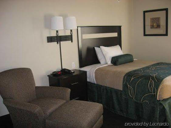 Travelodge By Wyndham Brunswick Near Fredrick Extérieur photo