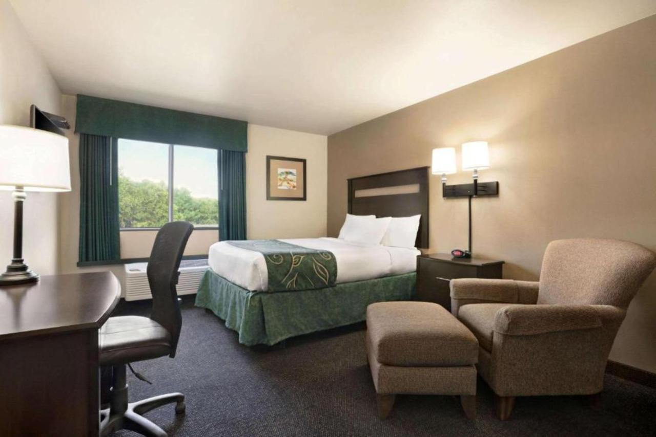 Travelodge By Wyndham Brunswick Near Fredrick Extérieur photo